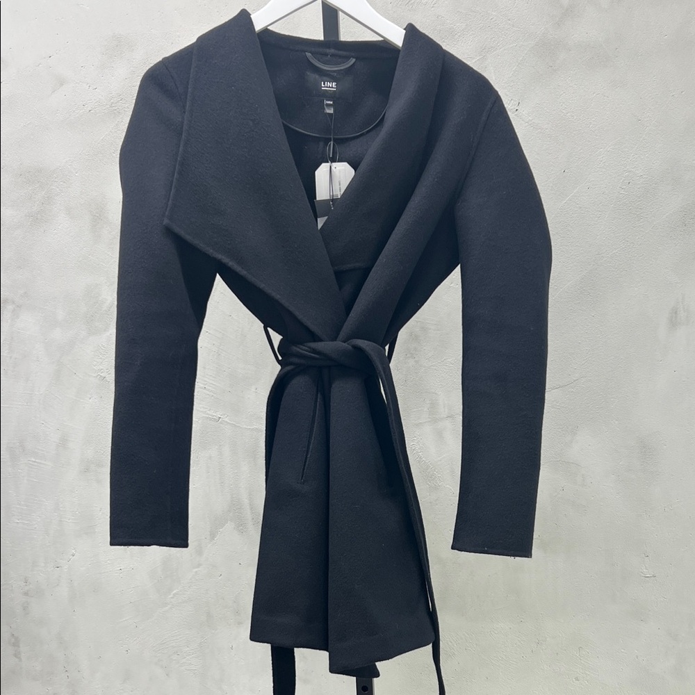 Line Wool Wrap Coat